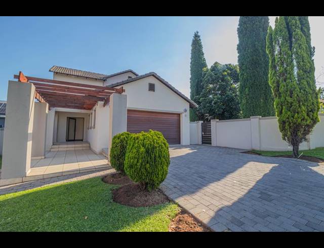 3 BEDROOM HOUSE FOR SALE IN MIDLANDS ESTATE